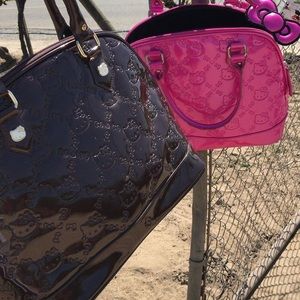 Hello kitty purses 👛
